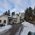 Tilava Kaksio Paritalosta Huoneisto *